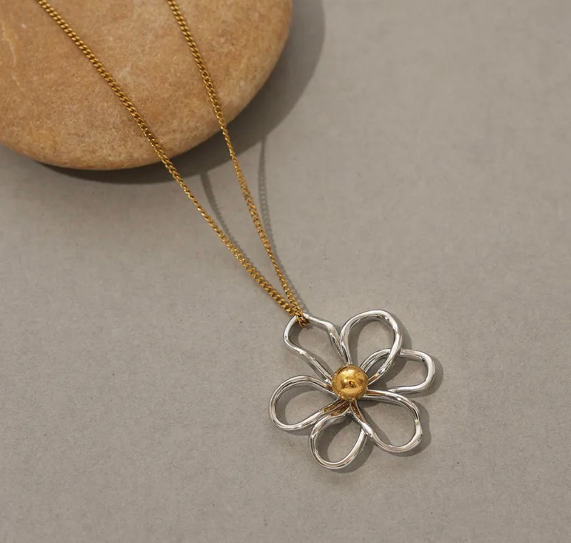 Flor de Hilos